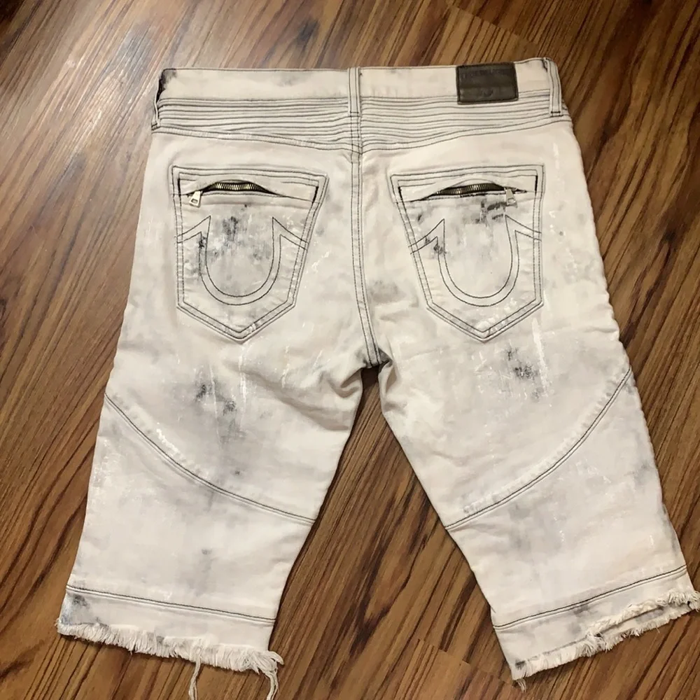 True Religion Geno Shorts Relaxed Slim (33)